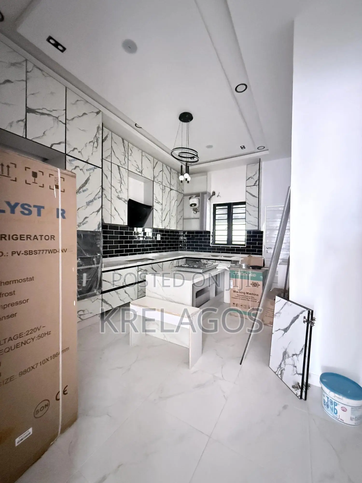 5bdrm Duplex in Ikate for sale in Ikate