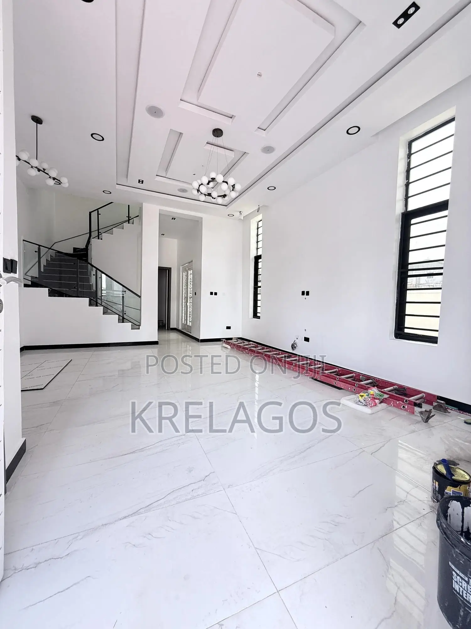 5bdrm Duplex in Ikate for sale in Ikate