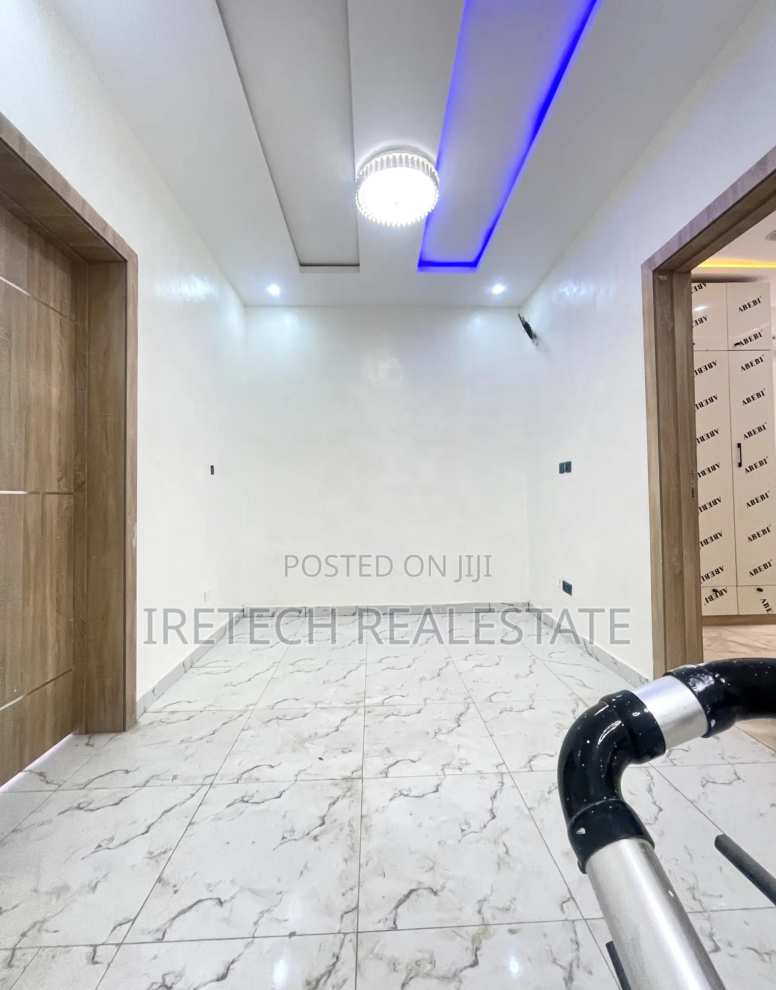 3bdrm Townhouse/Terrace in Ajah In A Call To, Off Lekki-Epe Expressway in Off Lekki-Epe Expressway