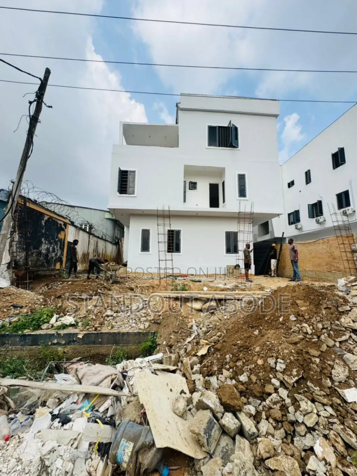 4bdrm Duplex in In An Estate, Ogudu GRA for sale in Ogudu GRA