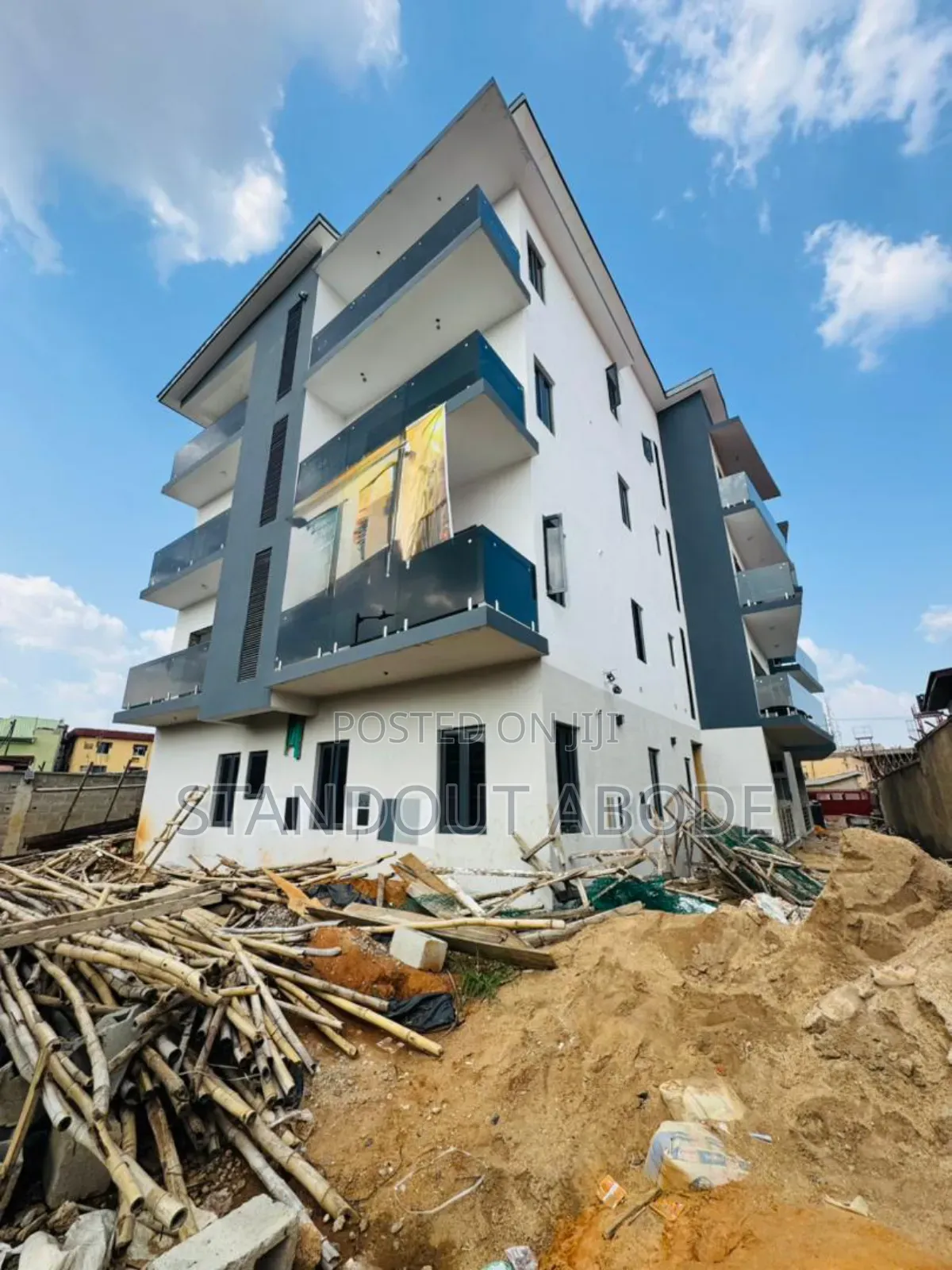 3bdrm Apartment in In An Estate, Ogba for sale in Ogba