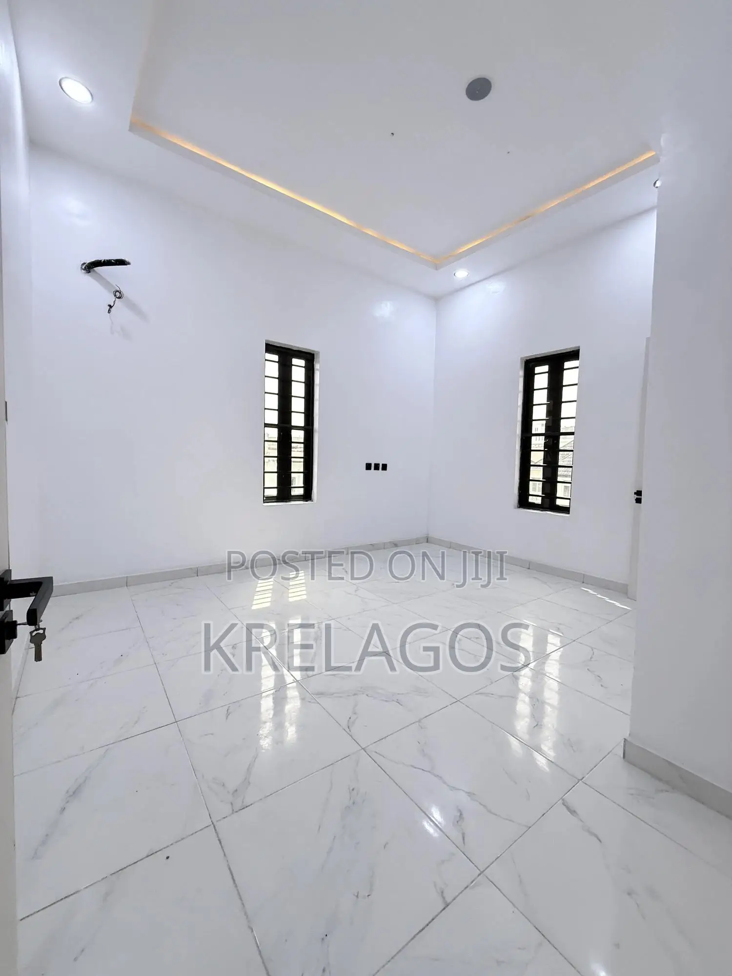 5bdrm Duplex in Ikate for sale in Ikate