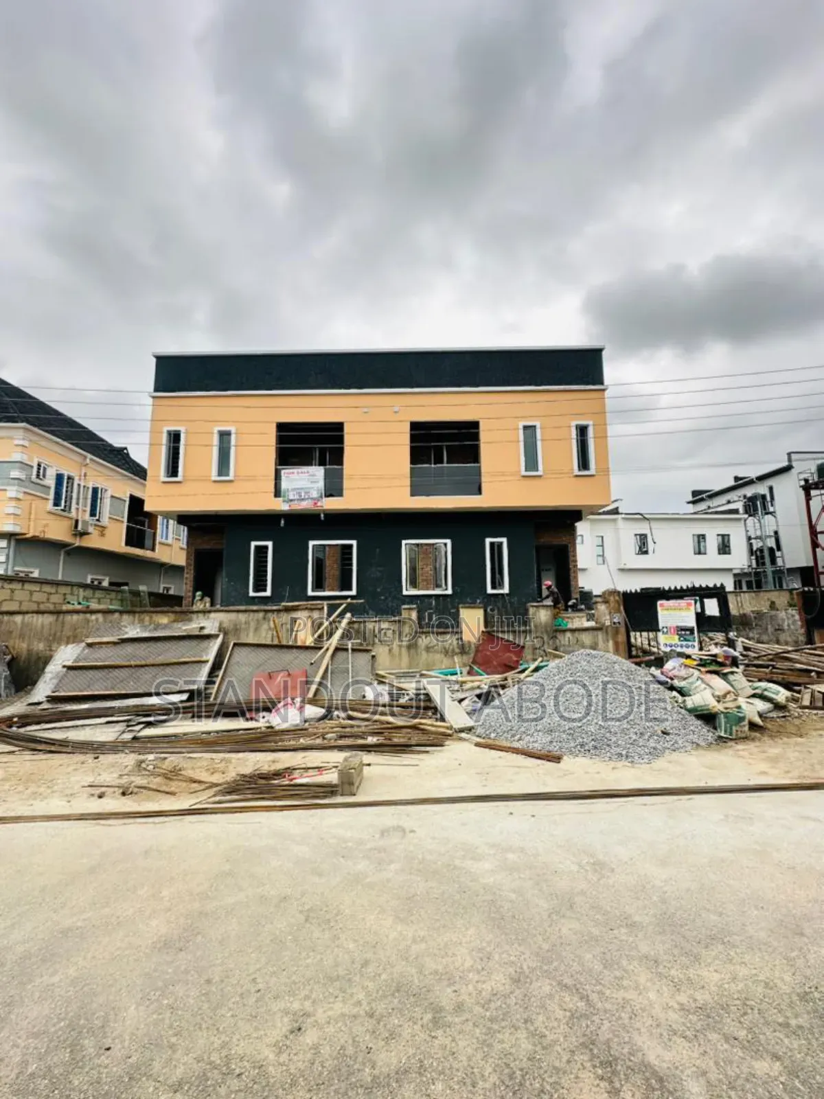 4bdrm Duplex in In A Call To Access, Gbagada for sale in Gbagada