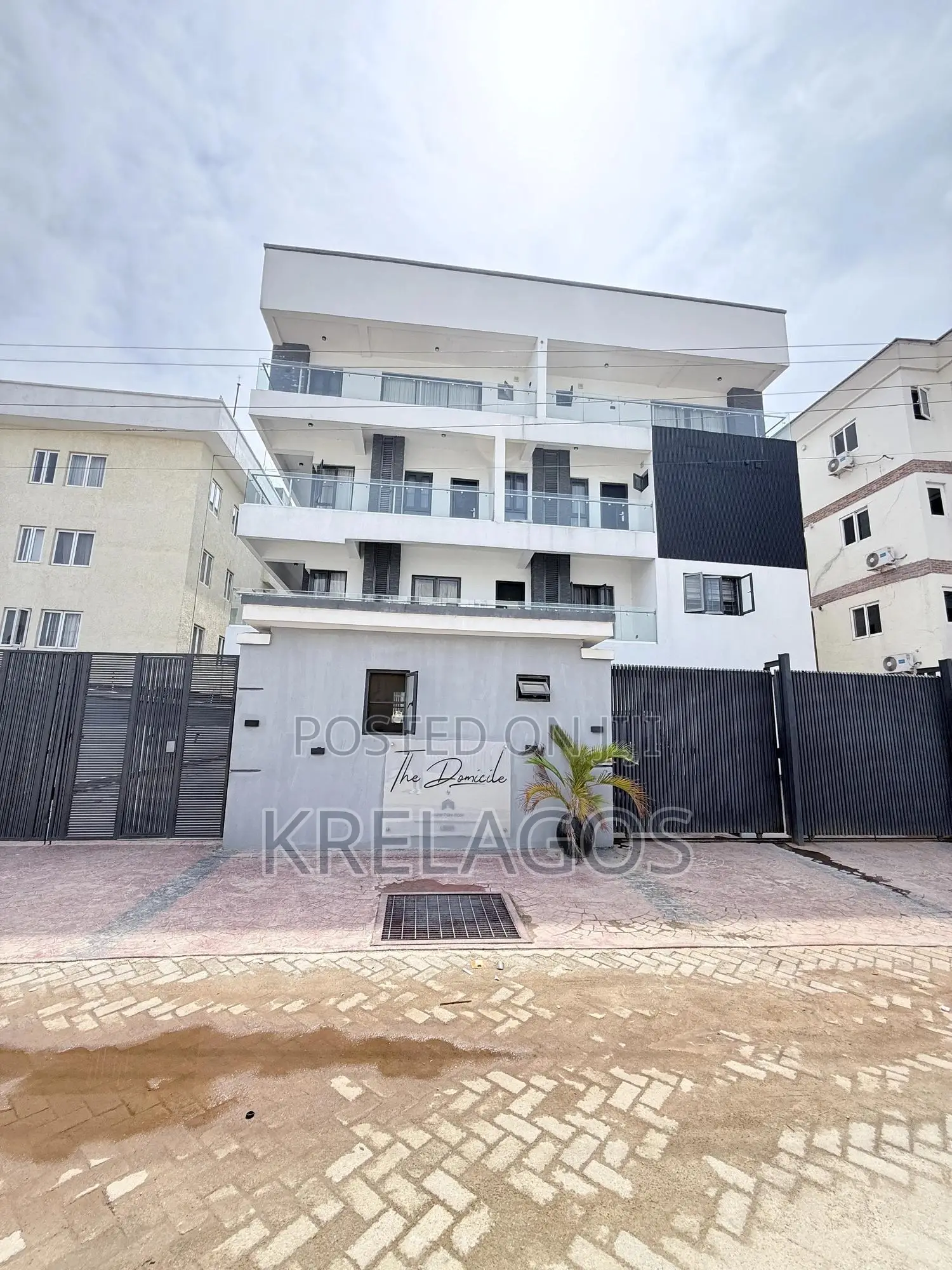 4bdrm Duplex in Ikate for sale in Ikate