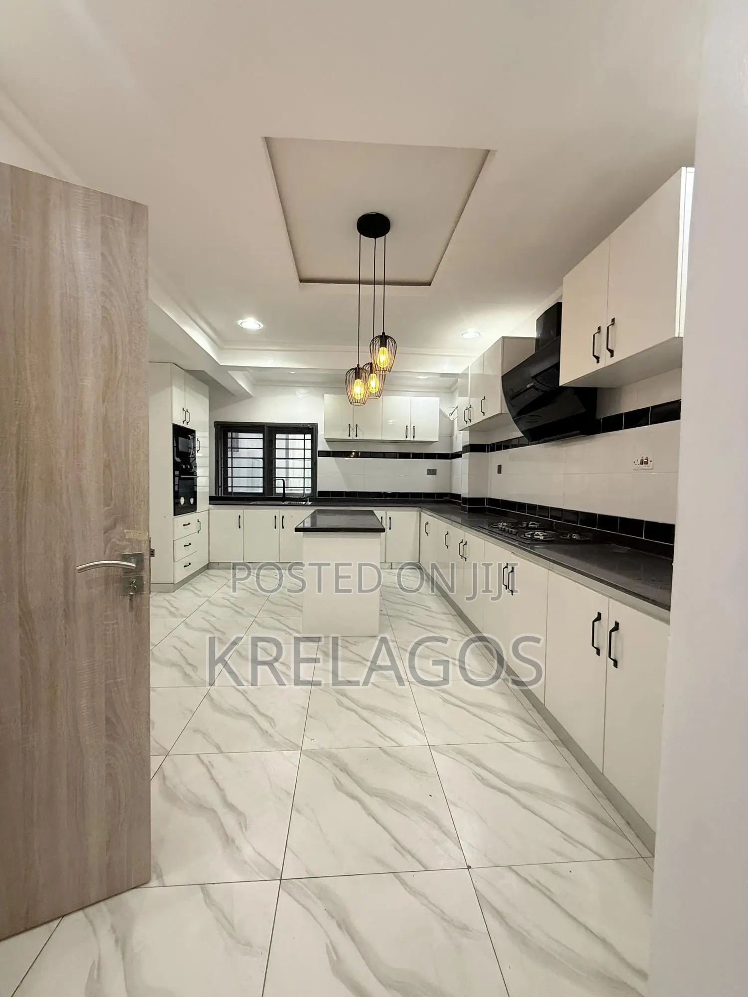 4bdrm Duplex in Ikate for sale in Ikate