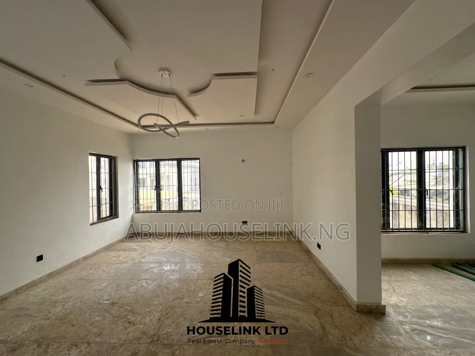 5bdrm Duplex in Guzape Diplomatic for sale in Guzape District