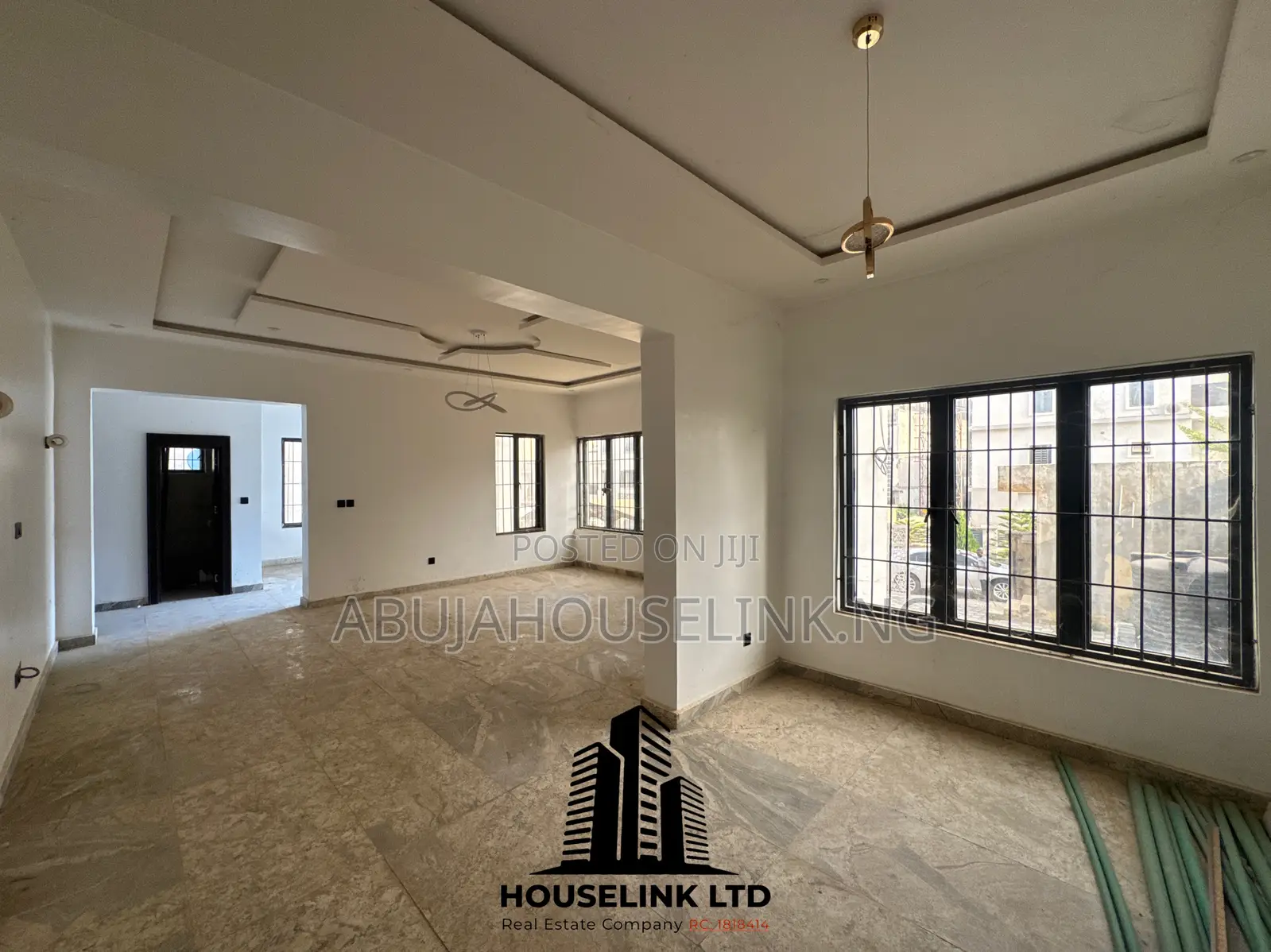 5bdrm Duplex in Guzape Diplomatic for sale in Guzape District