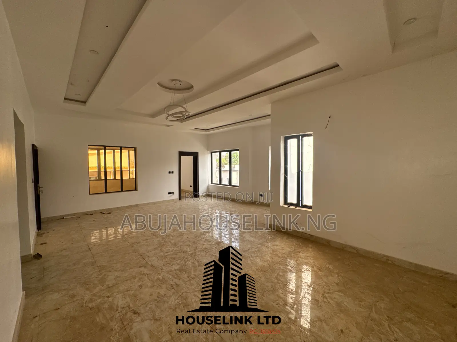 5bdrm Duplex in Guzape Diplomatic for sale in Guzape District