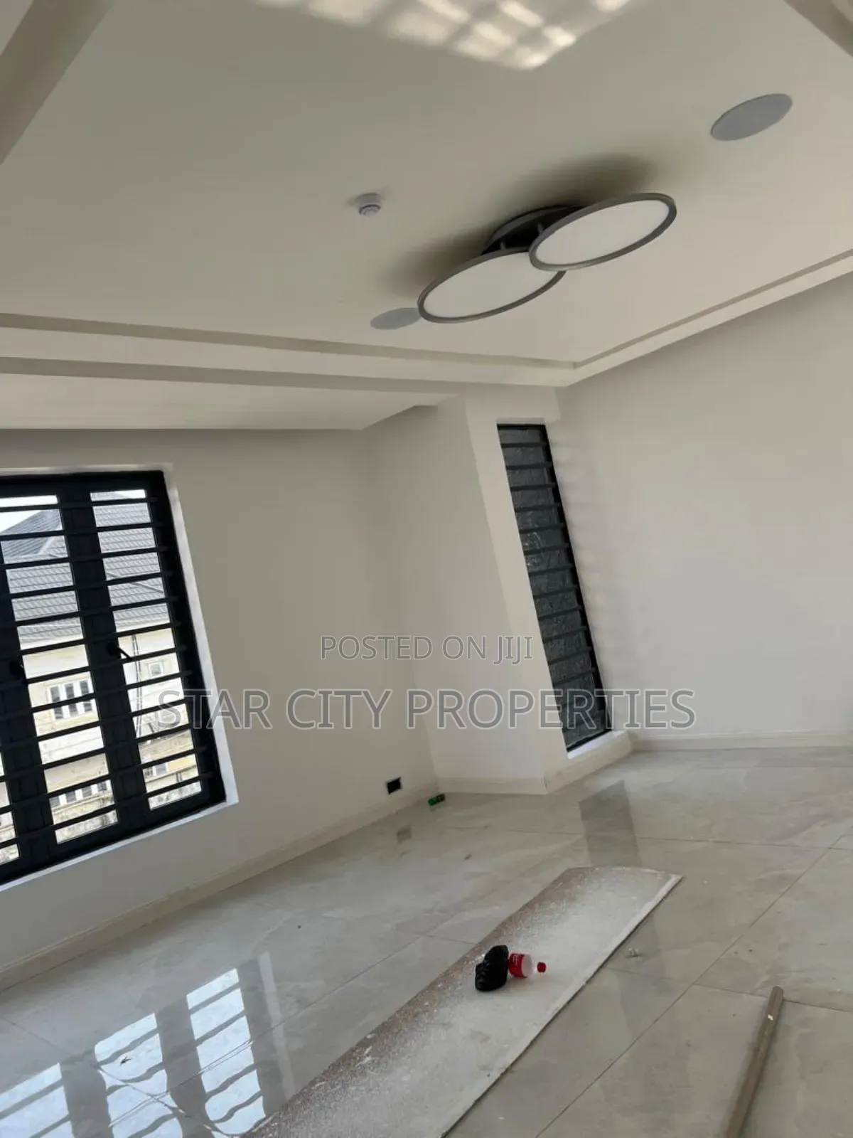 5bdrm Duplex in Ikeja, Adeniyi Jones for sale in Adeniyi Jones