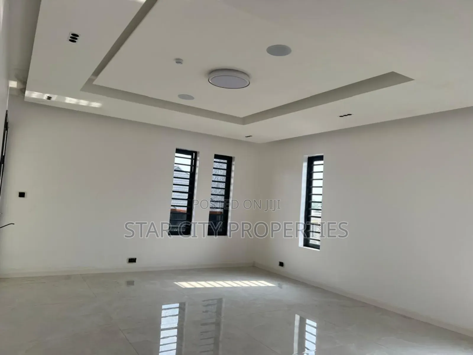 5bdrm Duplex in Ikeja, Adeniyi Jones for sale in Adeniyi Jones