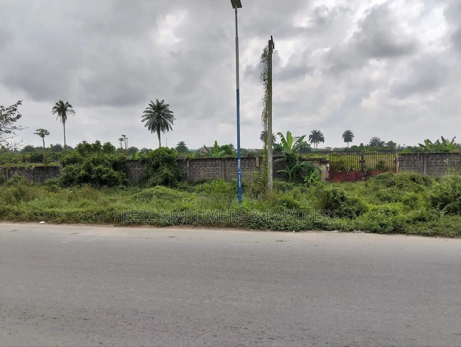 For Sale : Fenced Cofo 16 Plots Obirikwere New Airport , Ph in Port-Harcourt