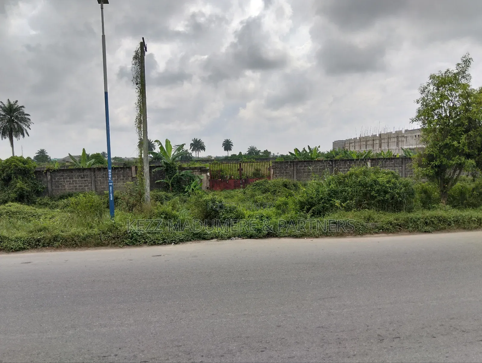 For Sale : Fenced Cofo 16 Plots Obirikwere New Airport , Ph in Port-Harcourt