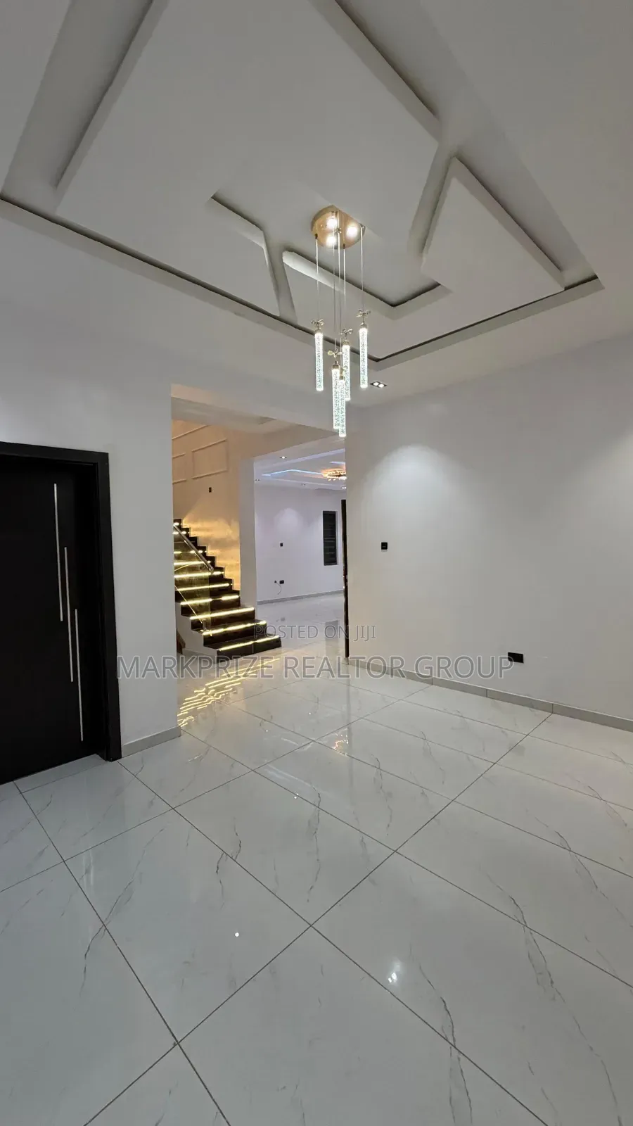 4bdrm Mansion in Akobo for sale in Akobo