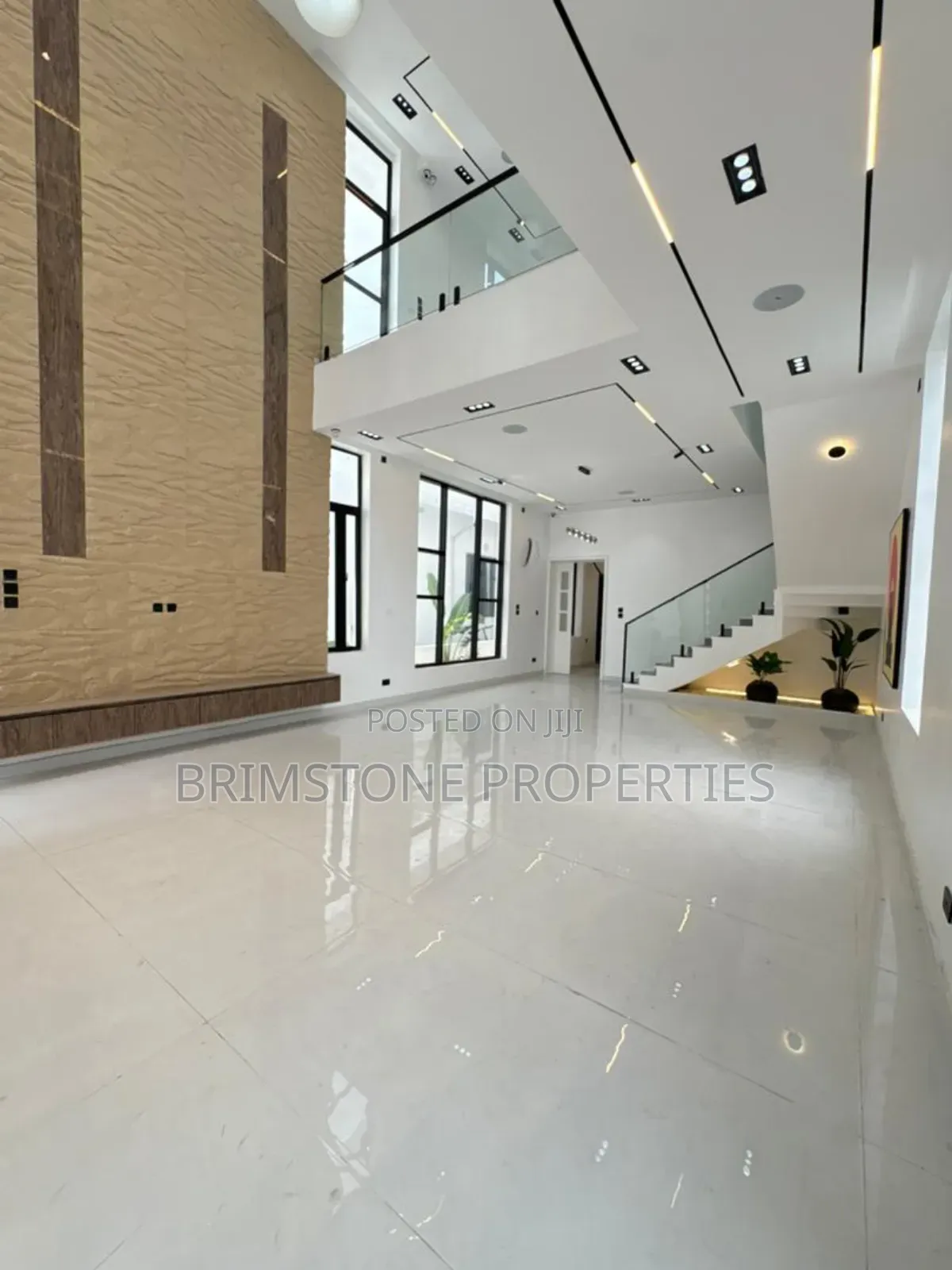 Furnished 5bdrm Duplex in Osapa london for sale in Osapa london