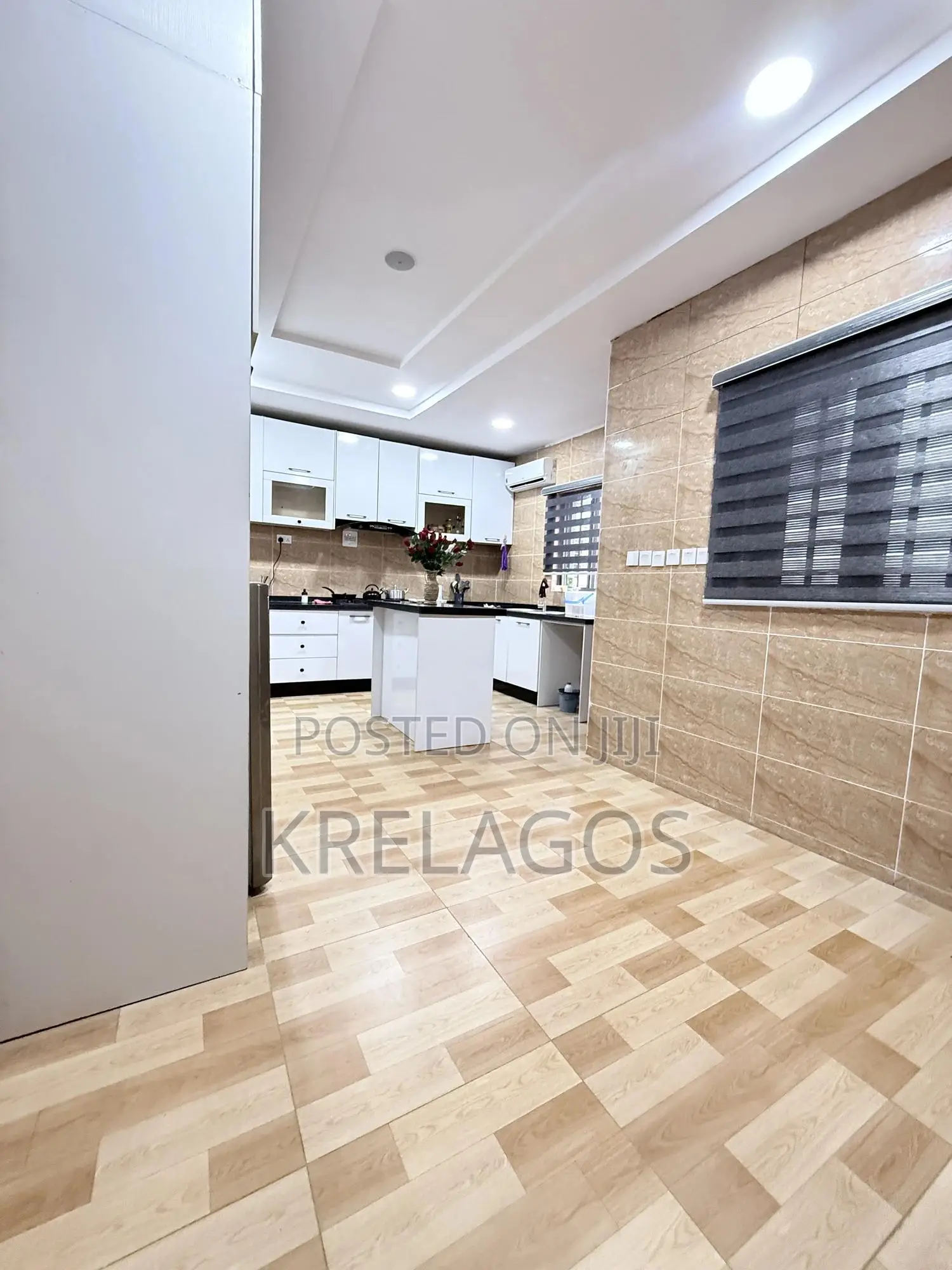 4bdrm Duplex in Ikate for sale in Ikate