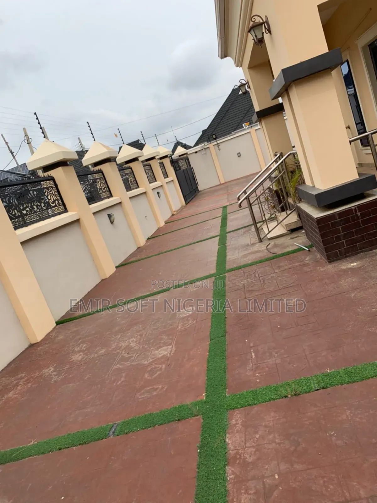 Furnished 4bdrm Bungalow in Ore Ofe Estate, Akala Express for sale in Akala Express