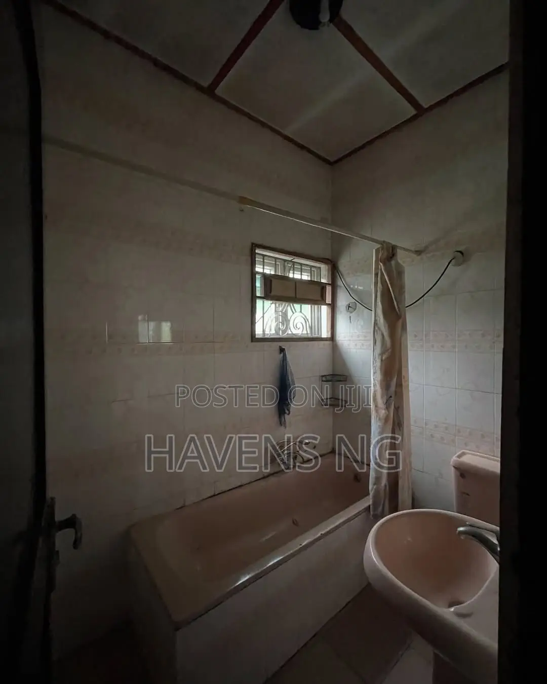 Furnished 5bdrm Duplex in Elimbu for sale in Elimbu