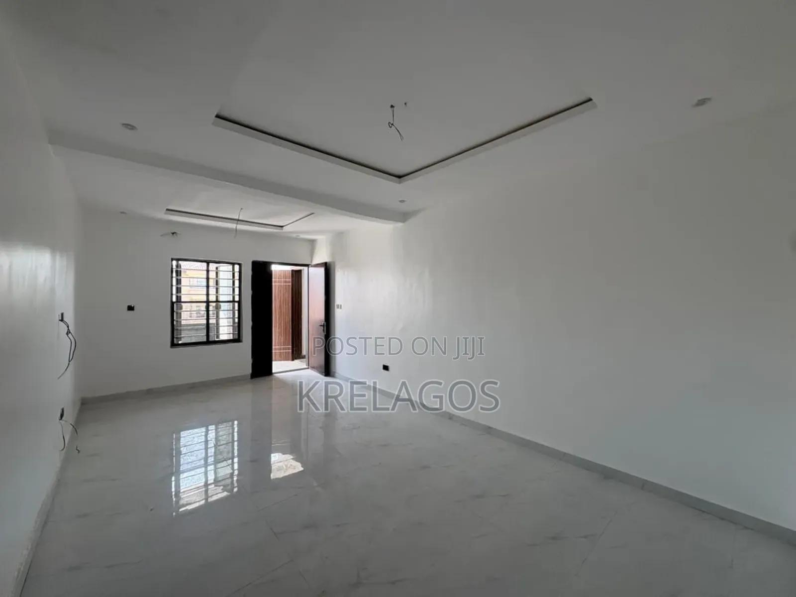 2bdrm Apartment In Igbo-efon For Sale in Igbo-efon