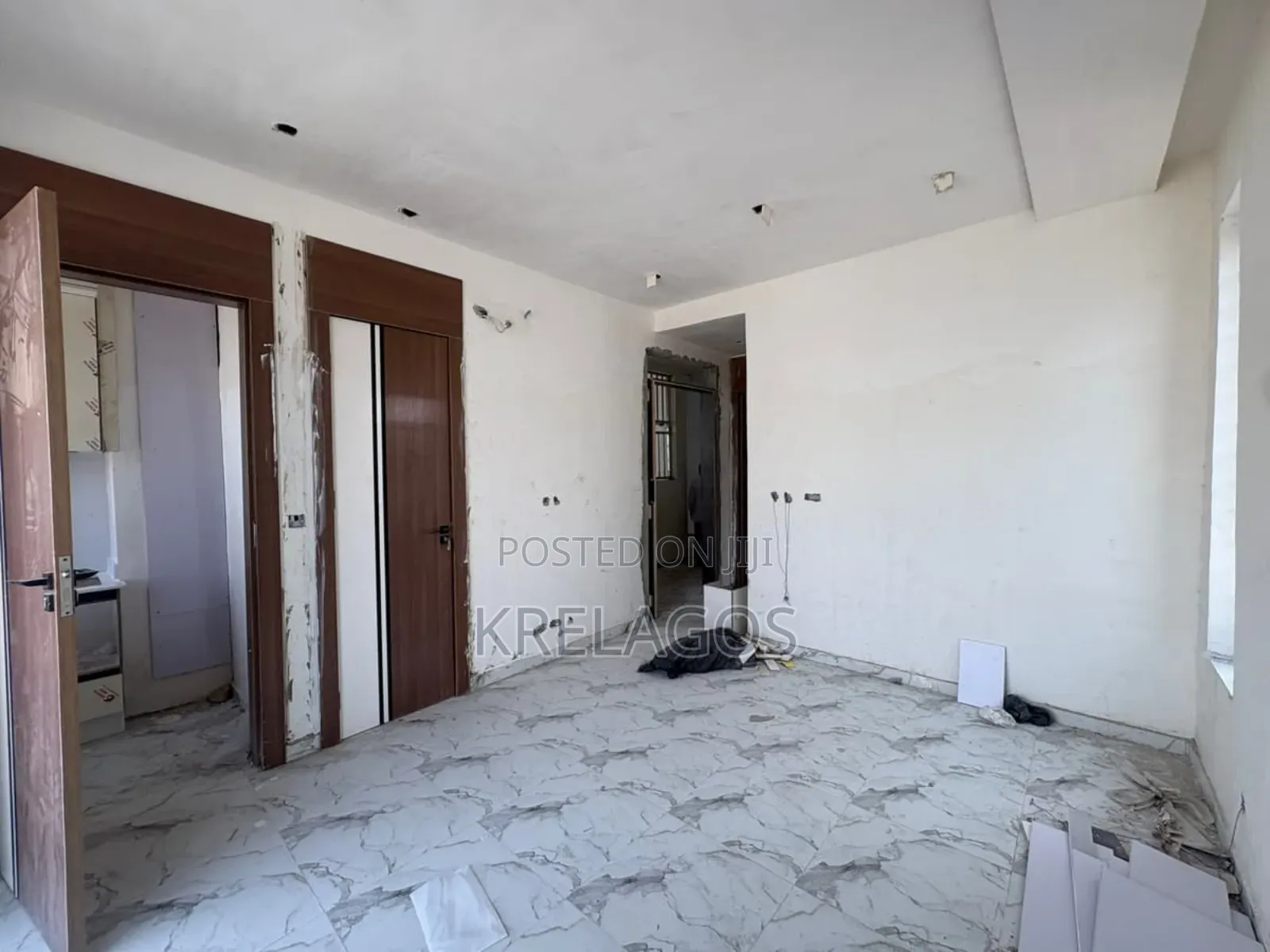 1bdrm Apartment In Orchid, Chevron For Sale in Chevron