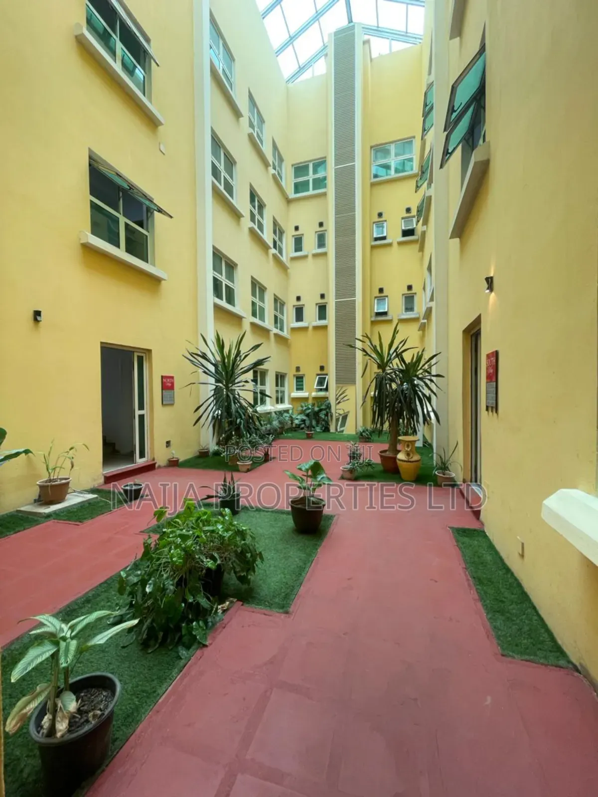 2bdrm Block of Flats in Oniru Estate, Victoria Island for sale in Victoria Island