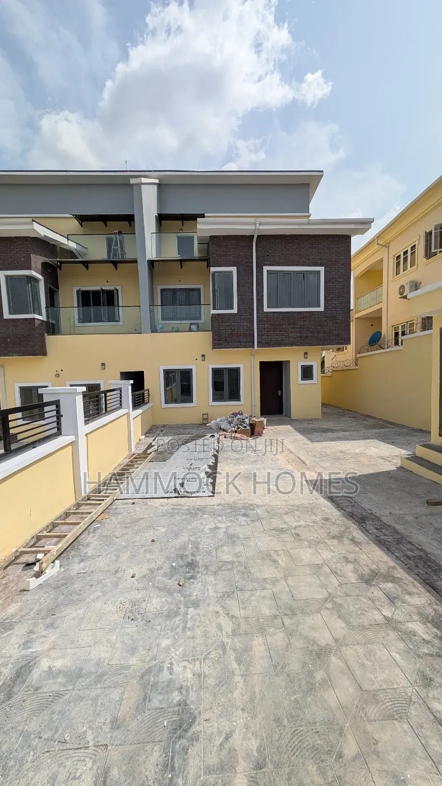 5bdrm Duplex in Kolapo Ishola Gra, Akobo for sale in Akobo