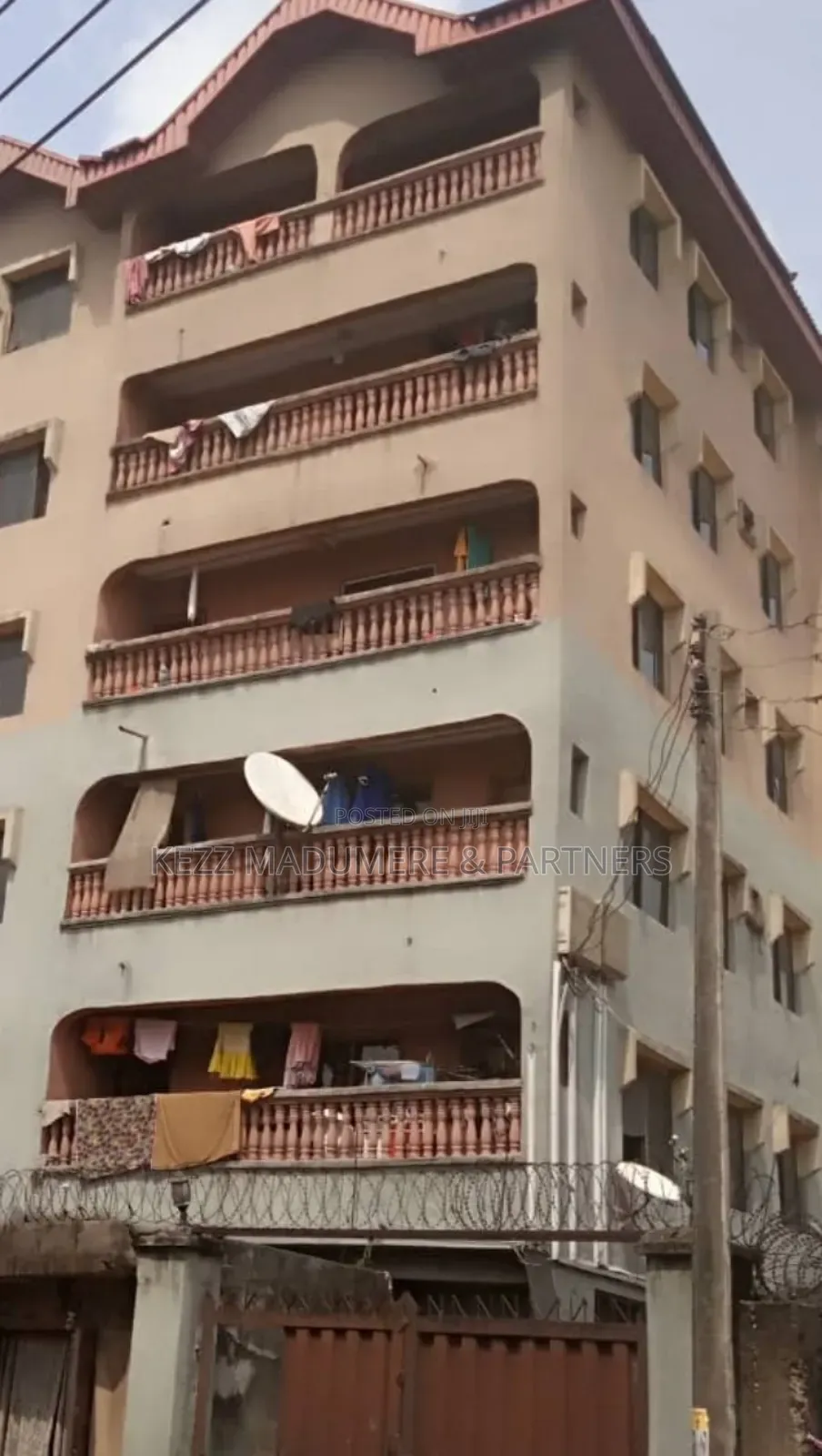 12bdrm Block of Flats in Imo Avenue By Faulks for sale in Aba North