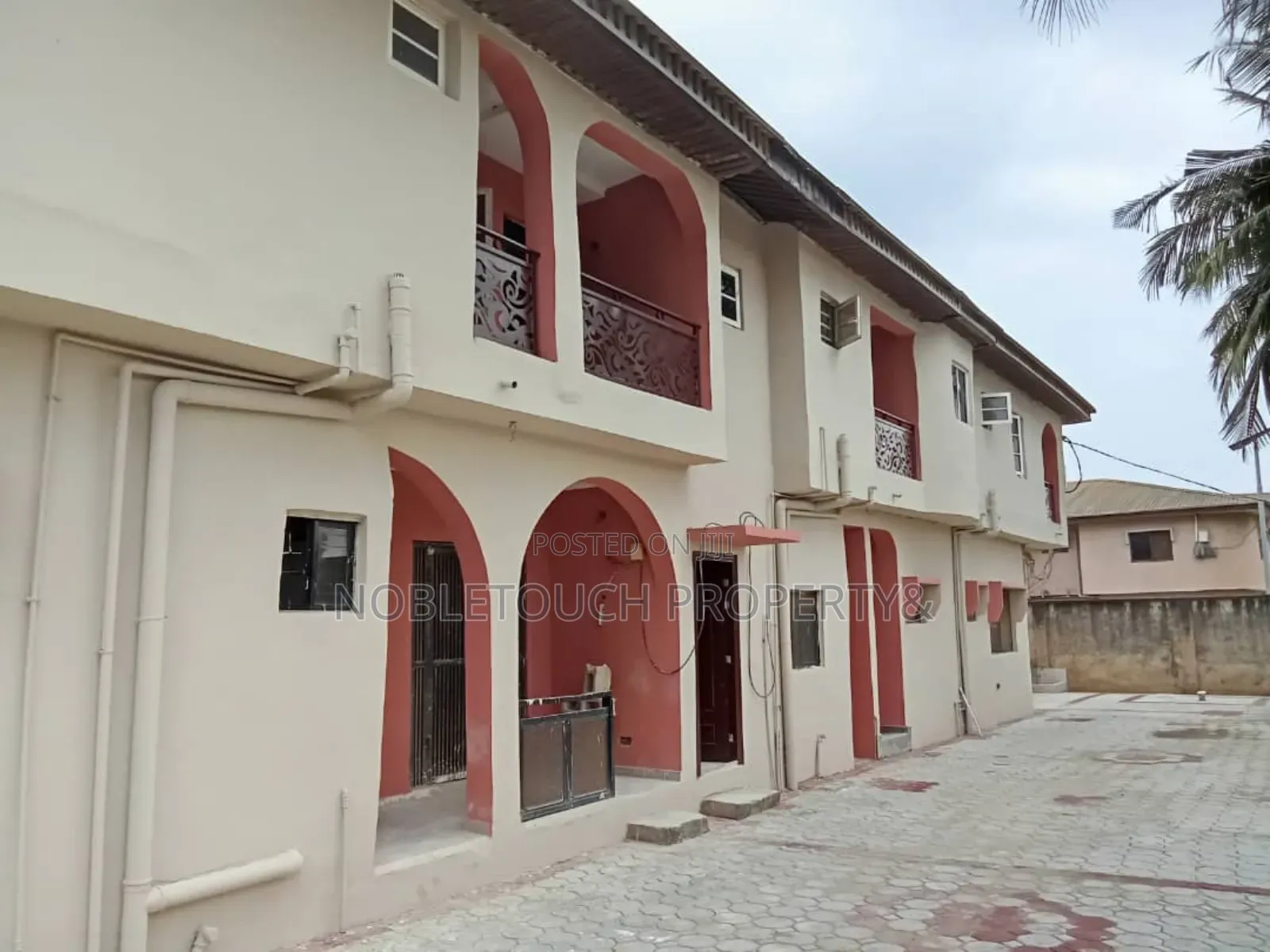 3bdrm Block of Flats in Egbeda Idimu Lagos, Pipeline for rent in Pipeline