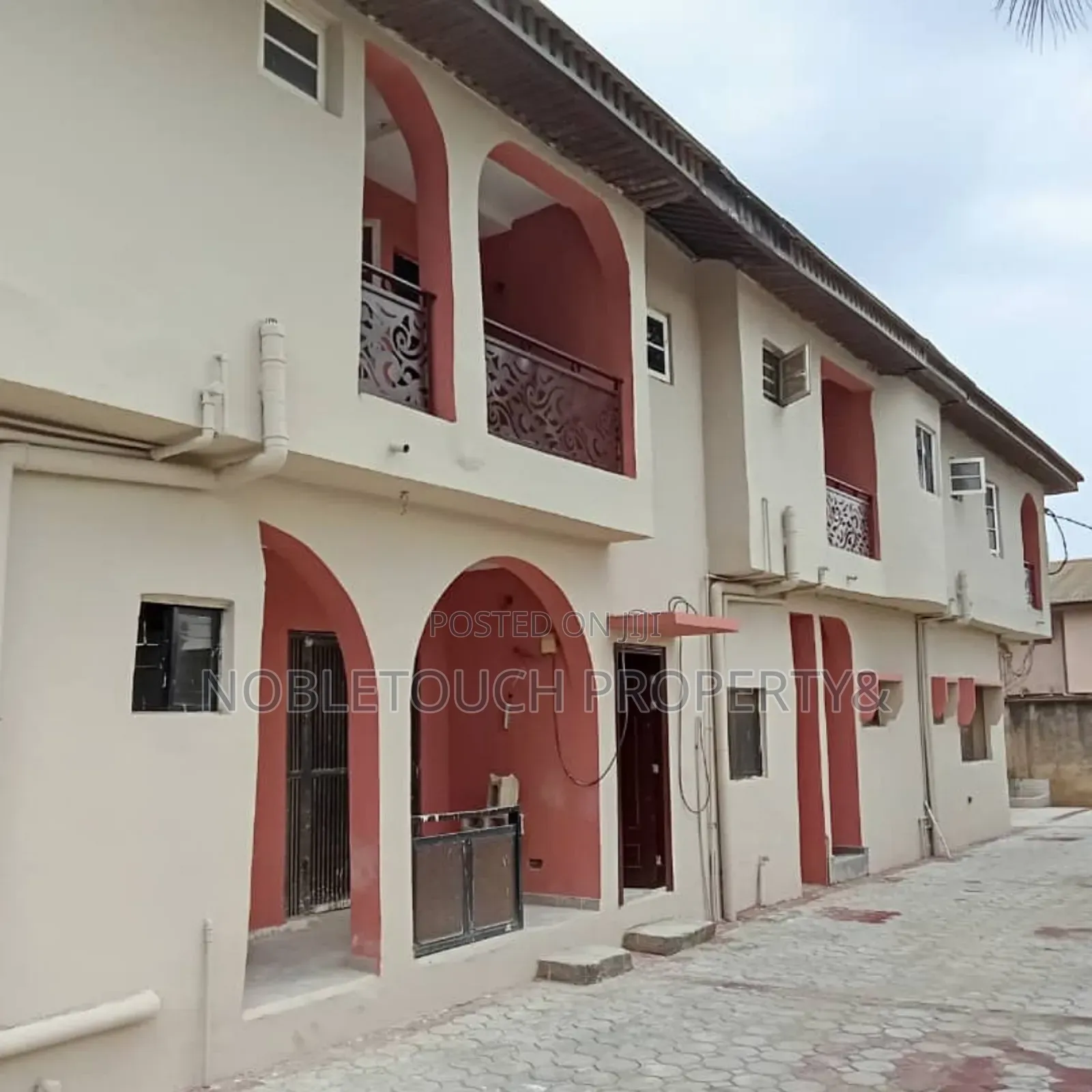 3bdrm Block of Flats in Egbeda Idimu Lagos, Pipeline for rent in Pipeline