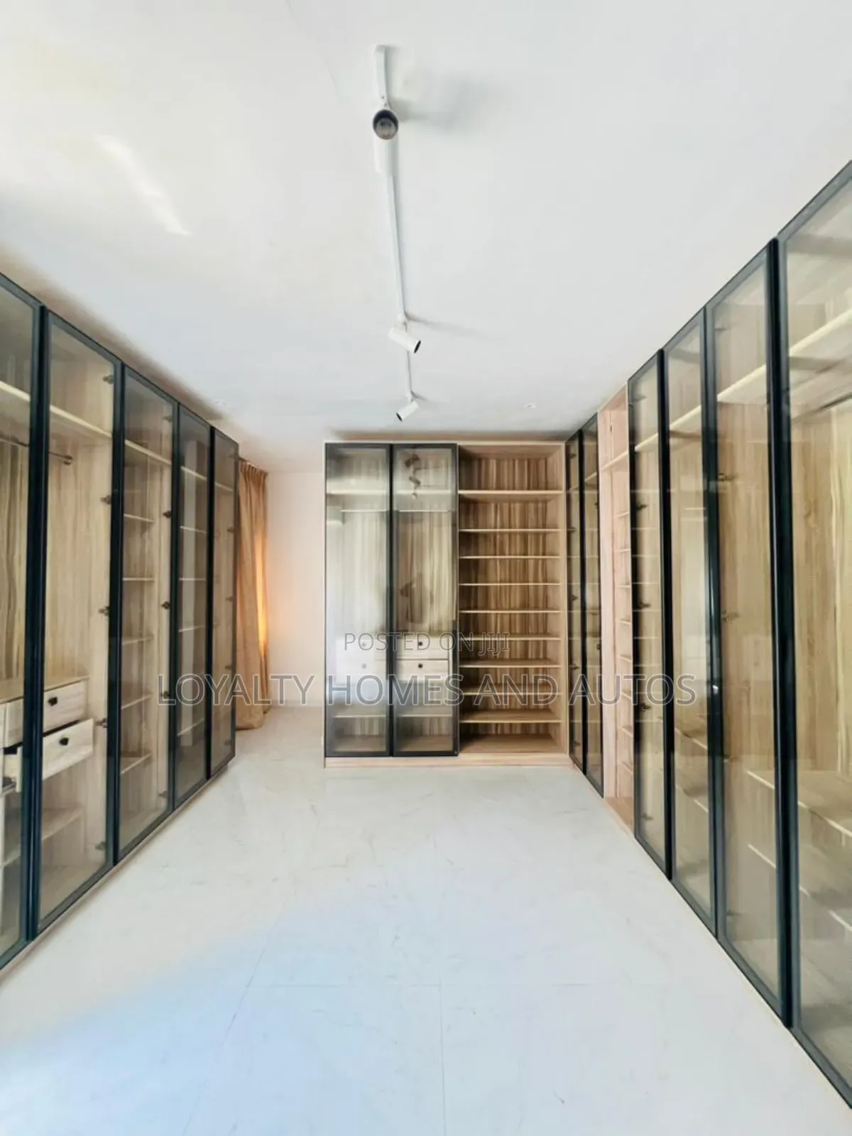 5bdrm Mansion in Banana Island Ikoyi for sale in Banana Island