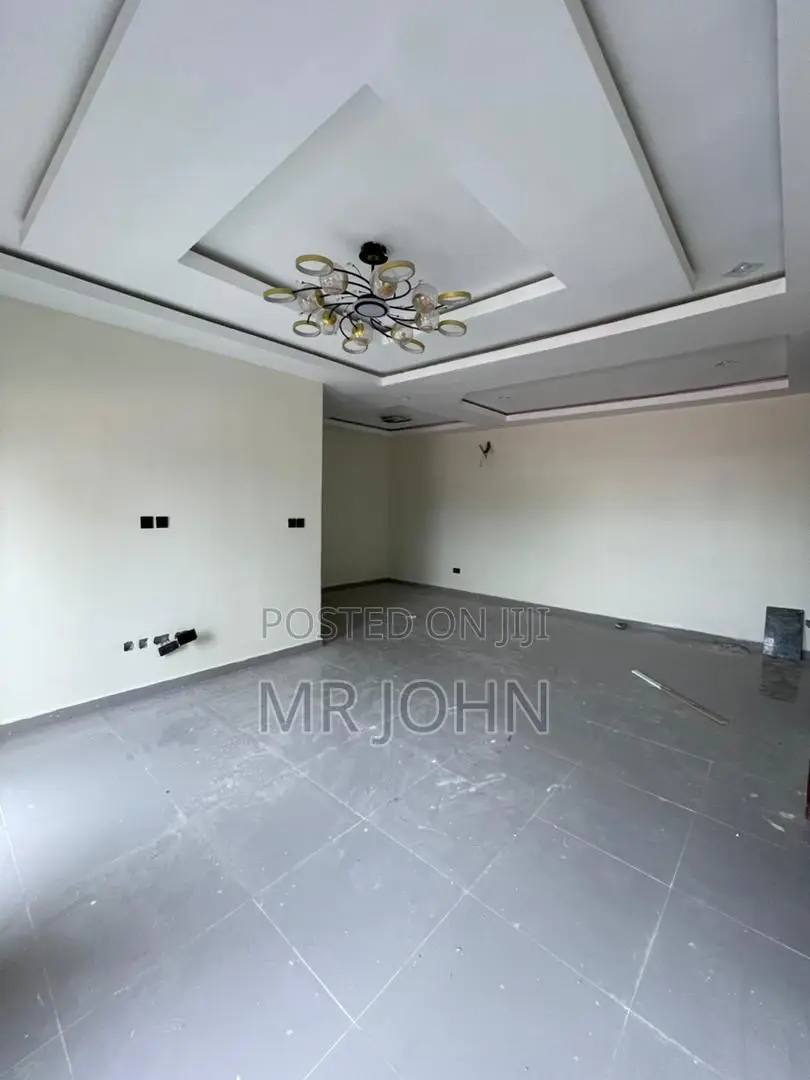 2bdrm Apartment in Ikate Owo, Lekki for rent in Lekki