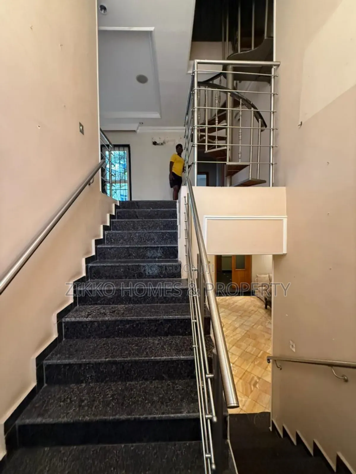 4bdrm Duplex in Victoria Gardan City, Lekki for sale in Lekki