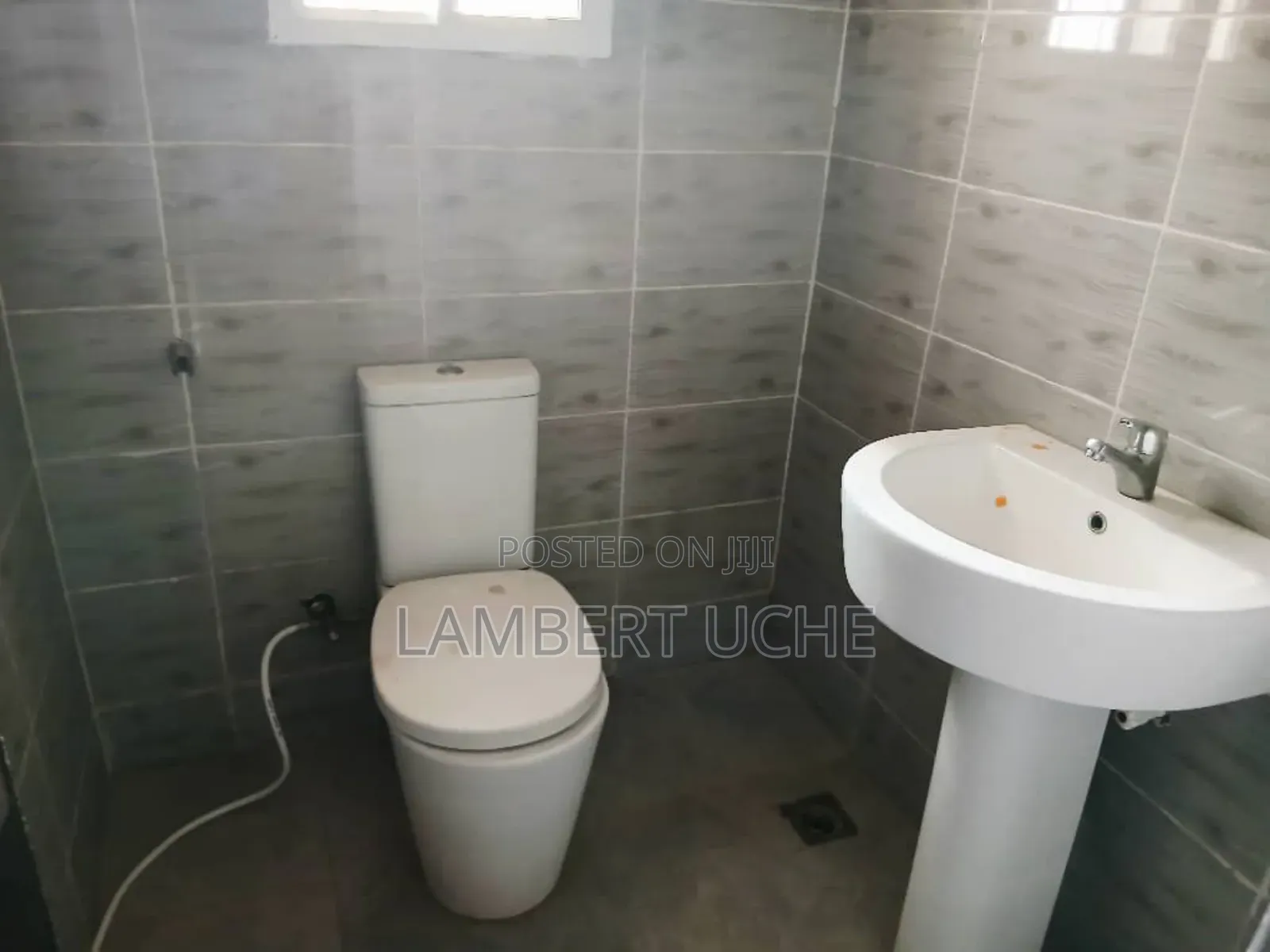 2bdrm Block of Flats in Ushafa for rent in Ushafa