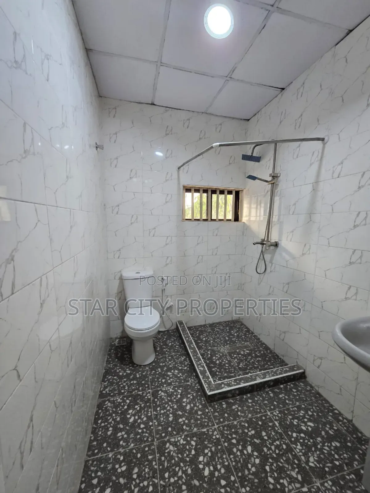 4bdrm Duplex in Magodo Ph 2, GRA Phase 2 Shangisha for rent in GRA Phase 2 Shangisha