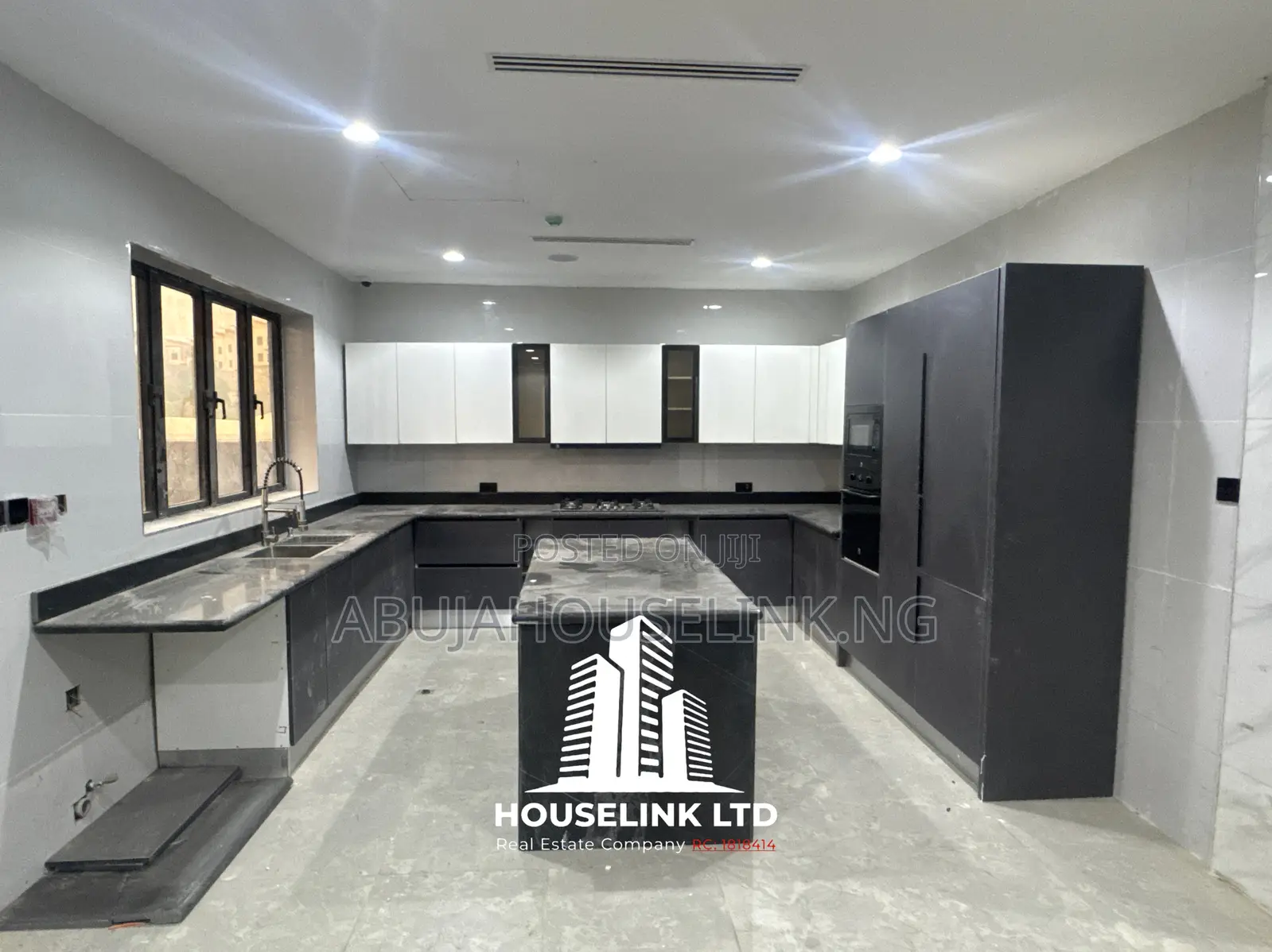 6bdrm Duplex in Guzape Diplomatic for sale in Guzape District