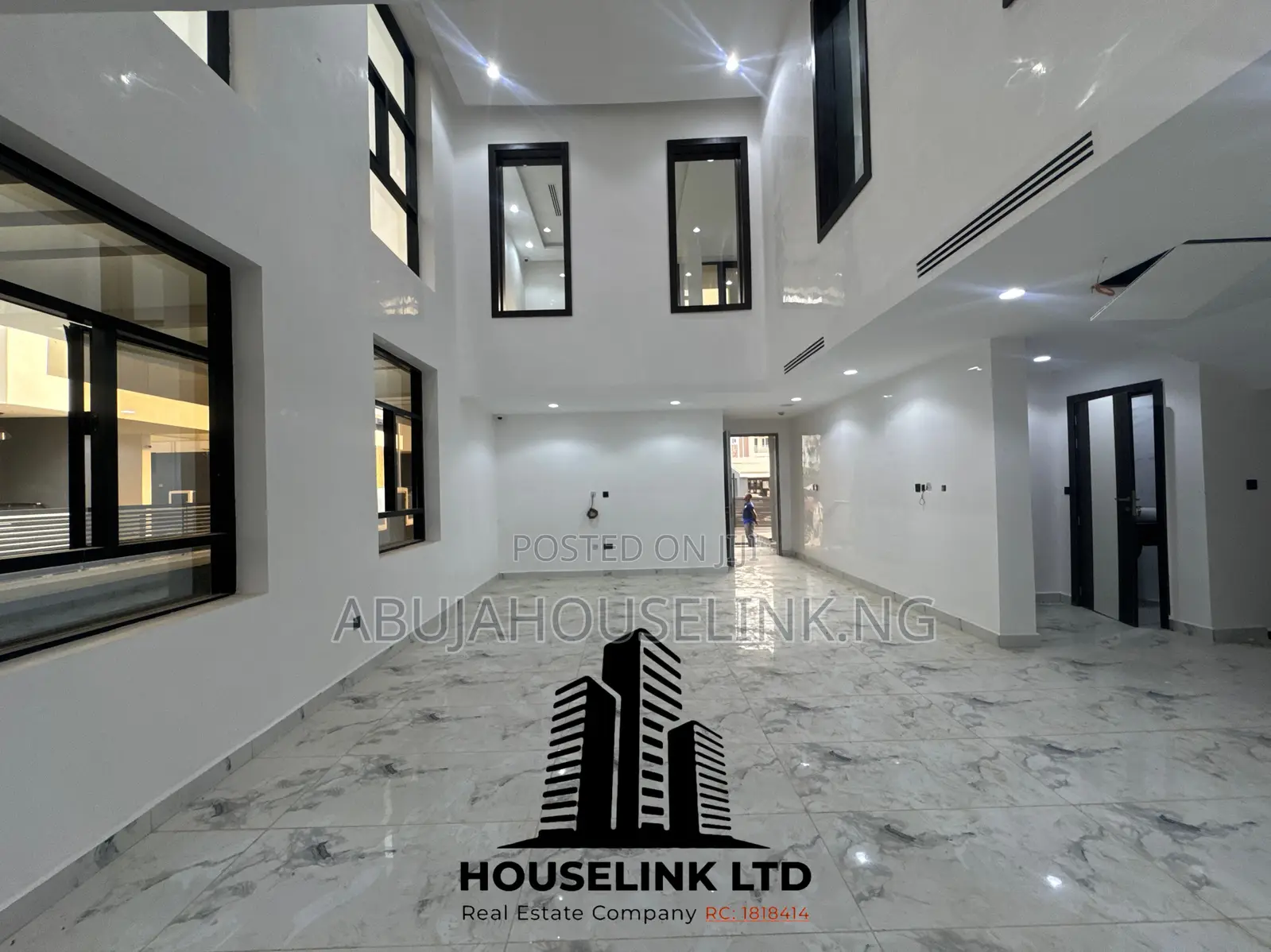 6bdrm Duplex in Guzape Diplomatic for sale in Guzape District