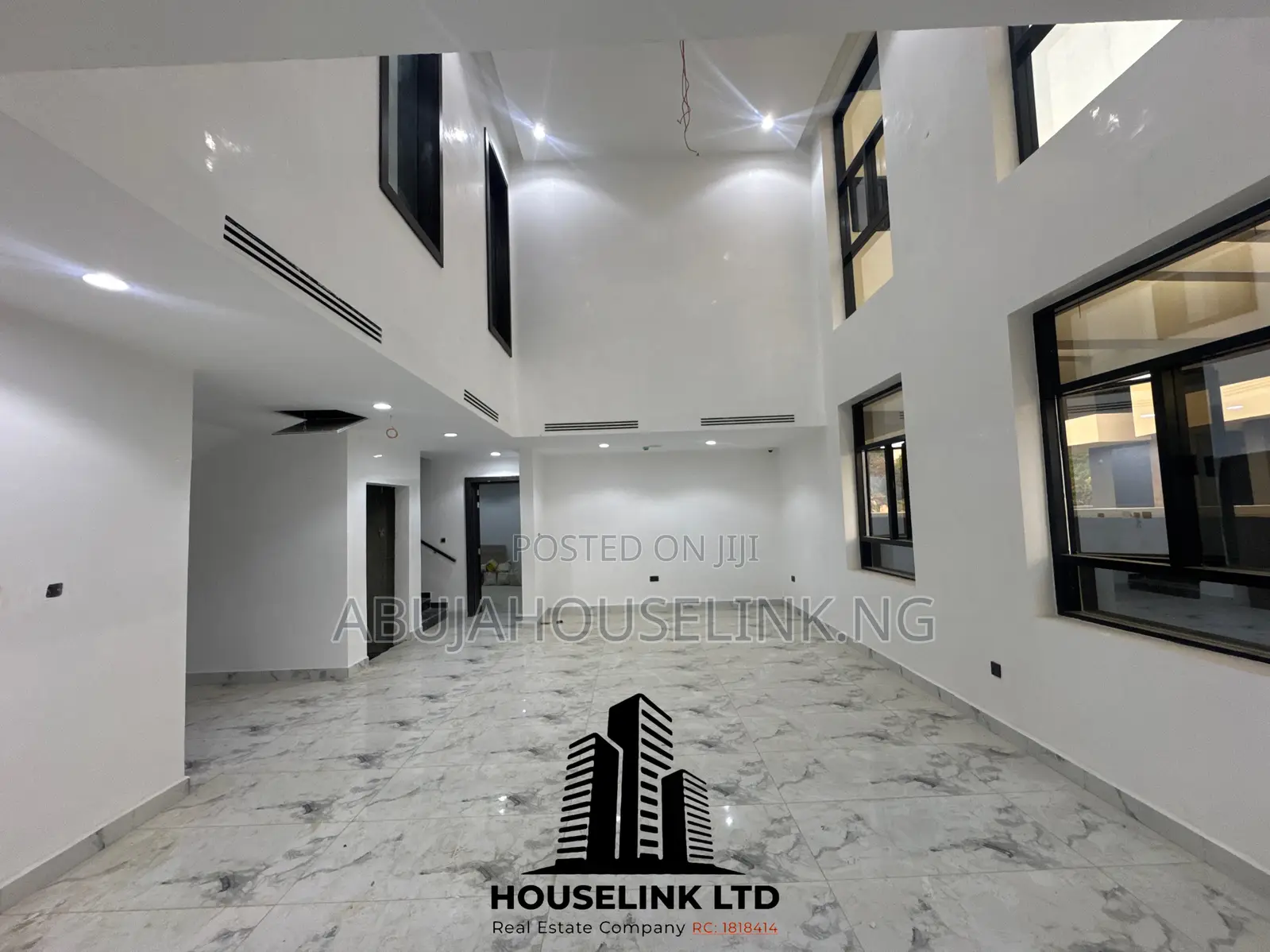 6bdrm Duplex in Guzape Diplomatic for sale in Guzape District