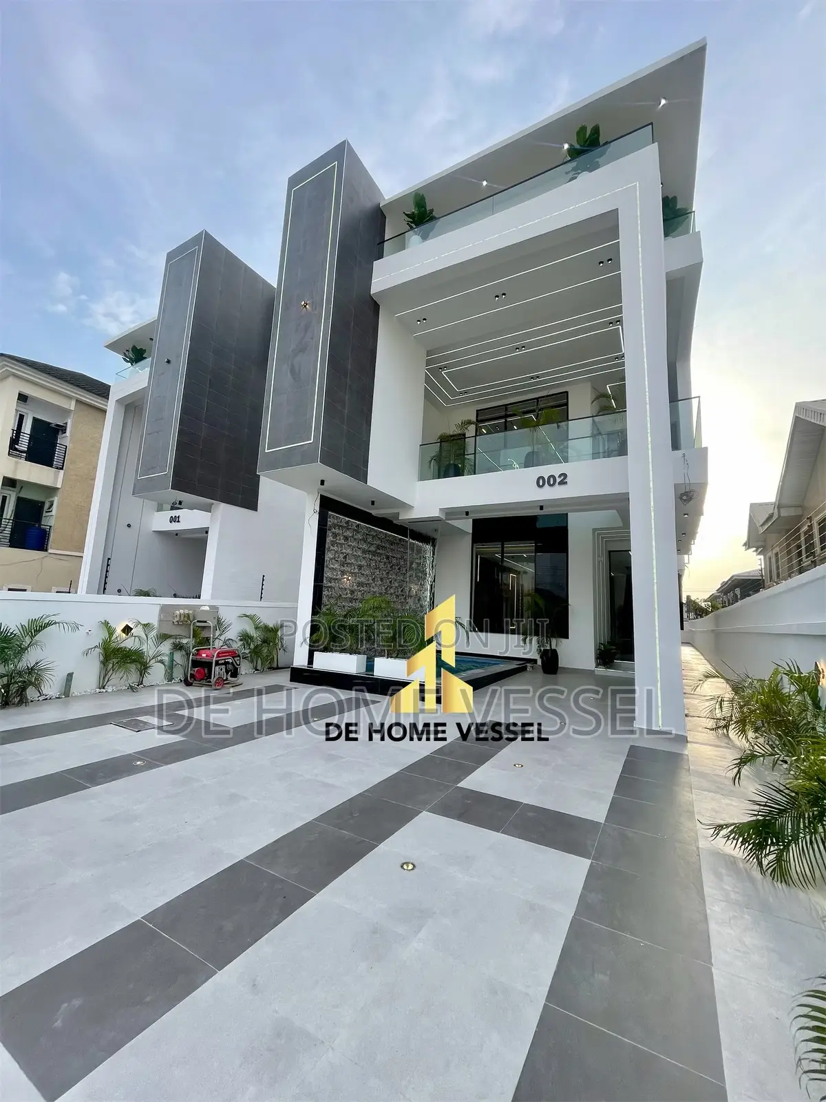 5bdrm Duplex in Ikota, Lekki for sale in Lekki