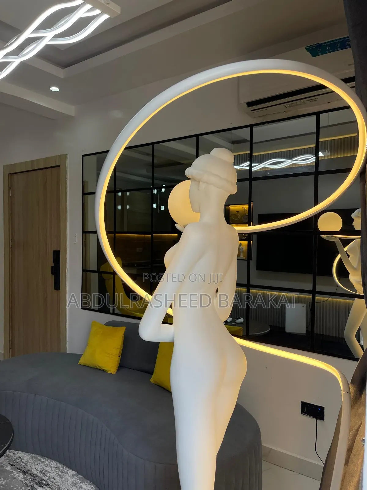 Luxury One Bedroom Apartment With Ps5 and Top Notch Amenities in Ologolo