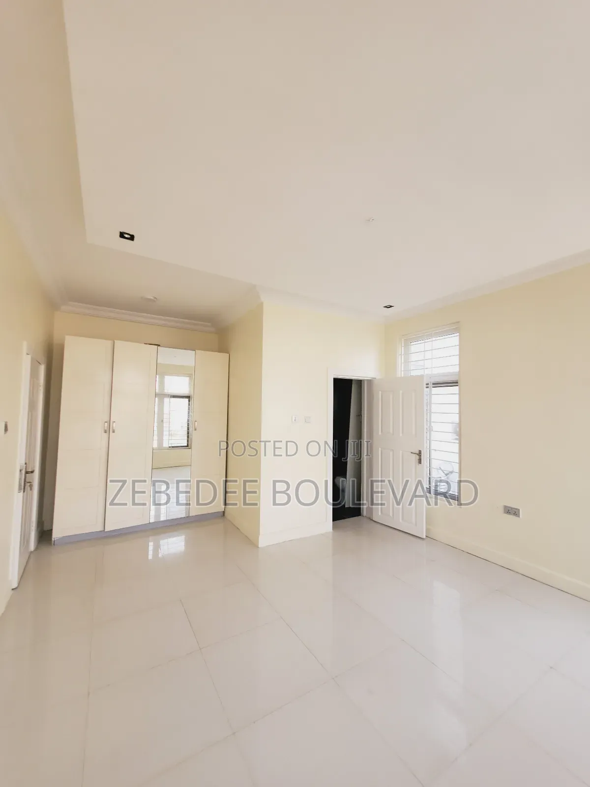 2bdrm Block of Flats in Durumi for rent in Durumi