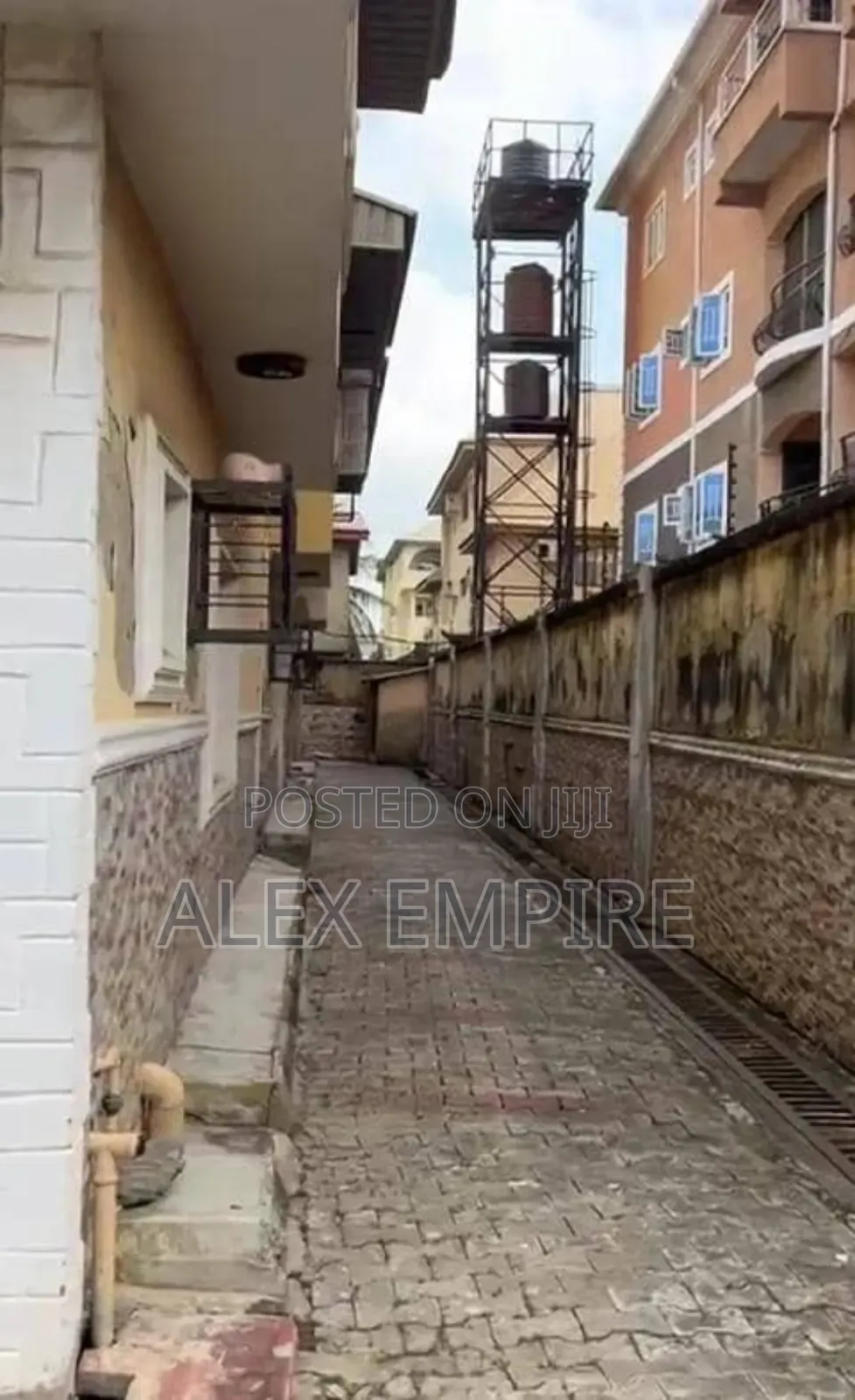 5bdrm Duplex in Ago Palace for sale in Ago Palace