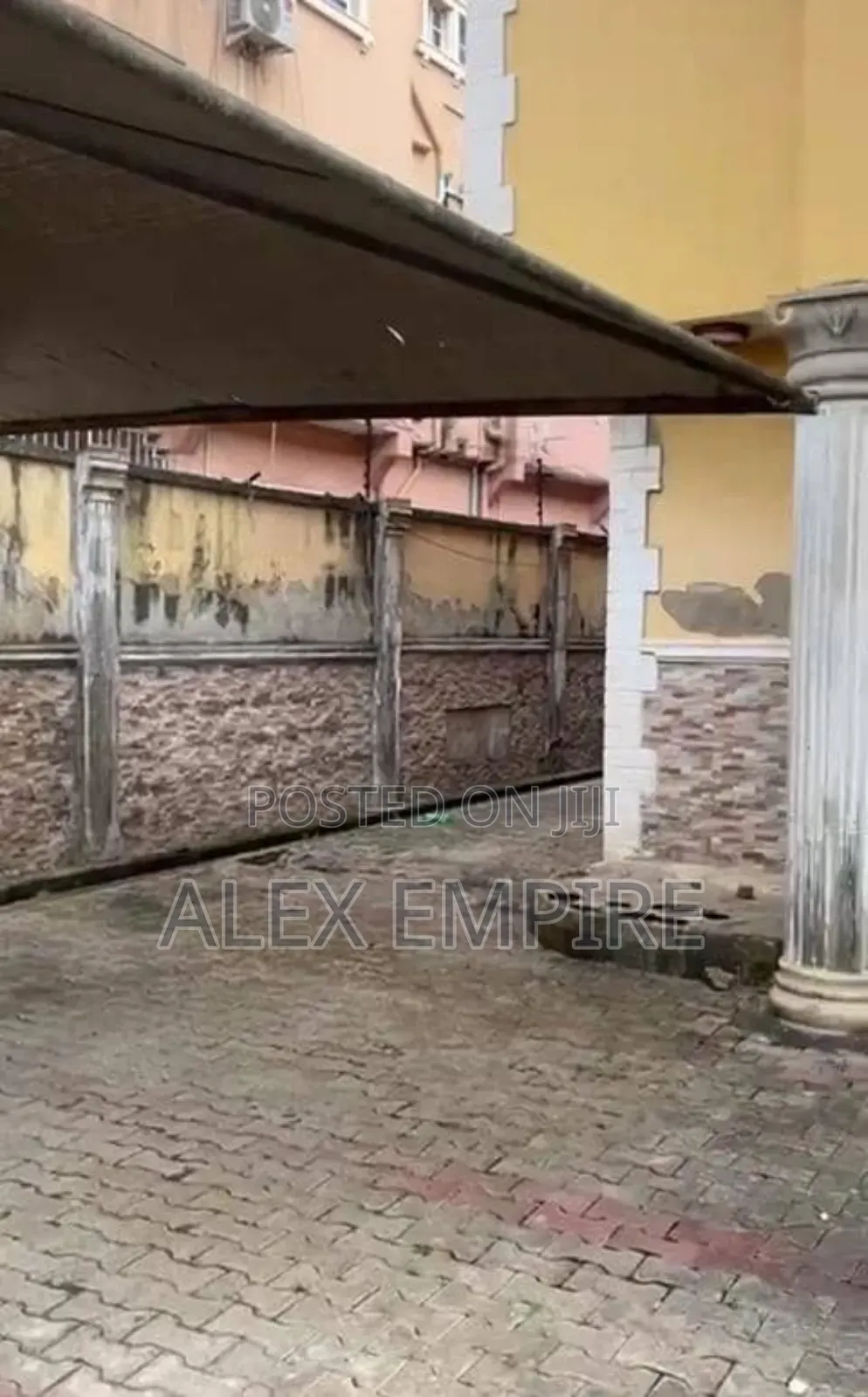 5bdrm Duplex in Ago Palace for sale in Ago Palace