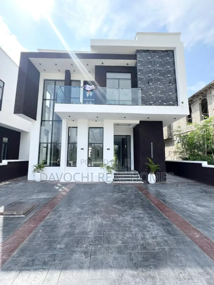 Luxurious 5 Bedroom Fully Detached Duplex With Bq in Ikota