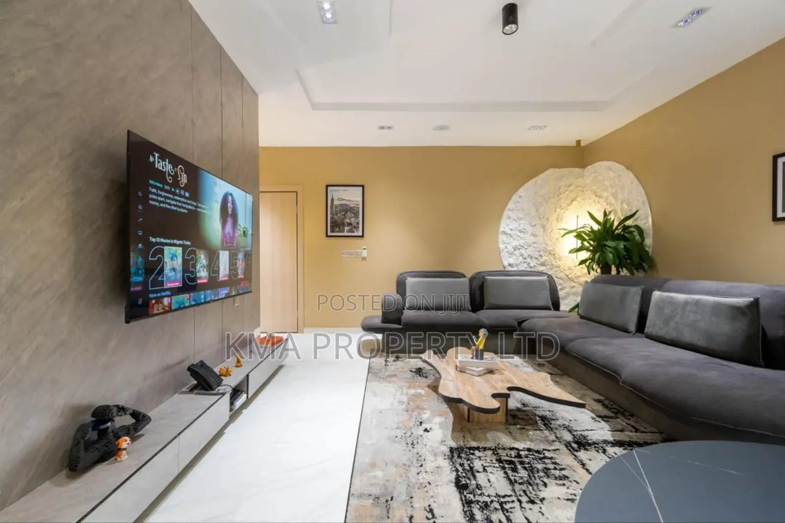 Luxurious 1 Bedroom Apartment With Swimming Pool in Lekki Phase 1