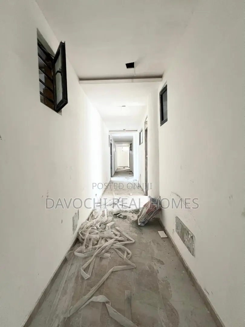 2bdrm Apartment in 2Nd Toll Gate, Chevron for sale in Chevron