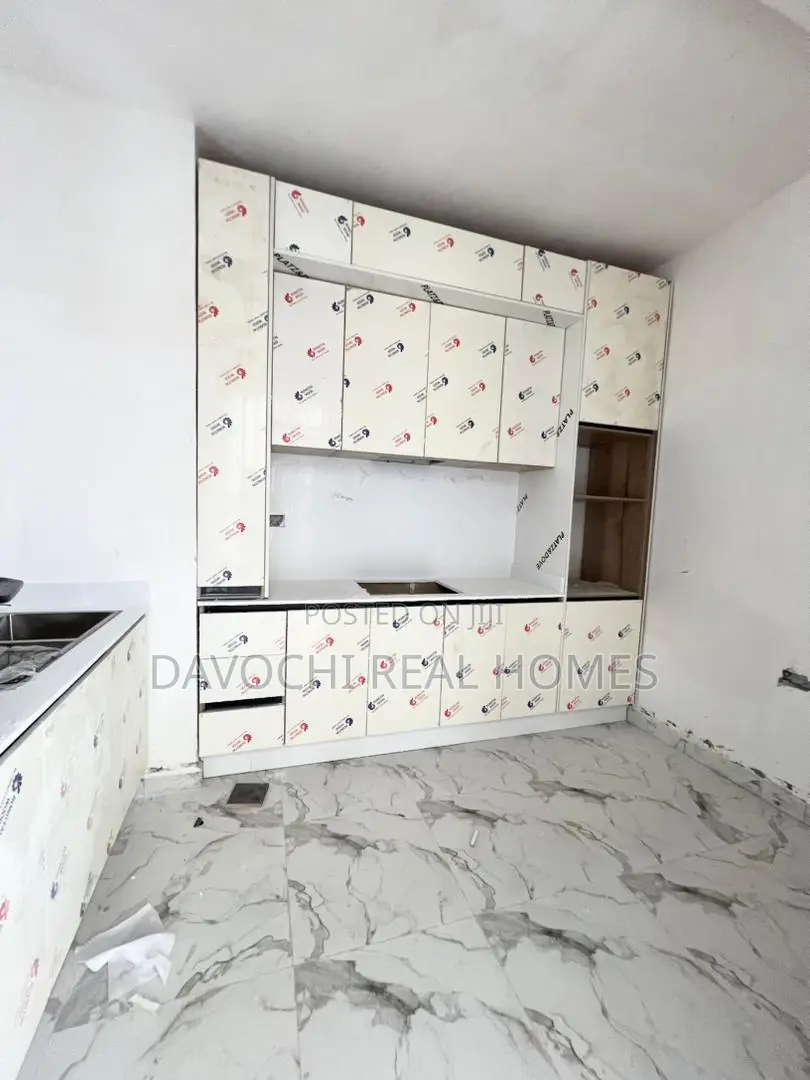 2bdrm Apartment in 2Nd Toll Gate, Chevron for sale in Chevron