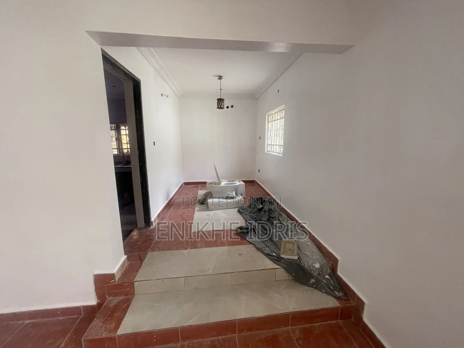 3bdrm Bungalow in ., Lugbe District for sale in Lugbe District