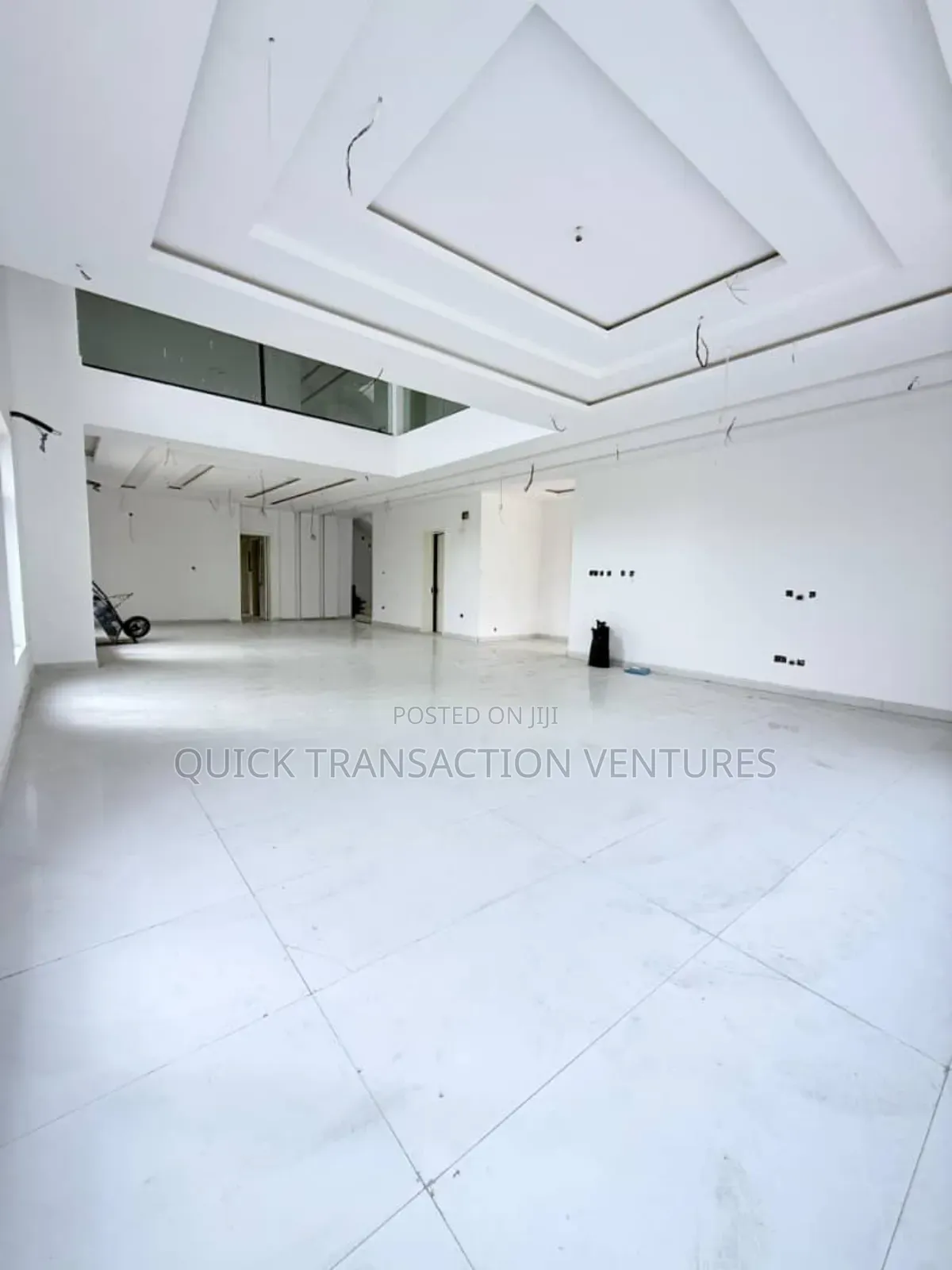 4bdrm Duplex in Garwood Estate, Chevron for sale in Chevron