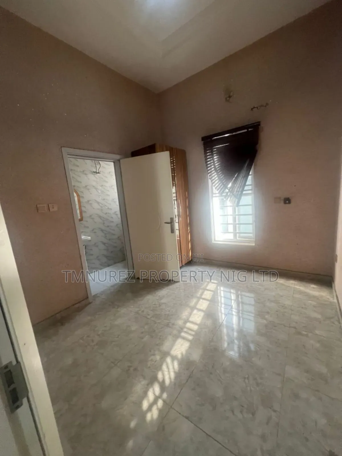 Mini Flat in Orchild Road, Chevron for rent in Chevron
