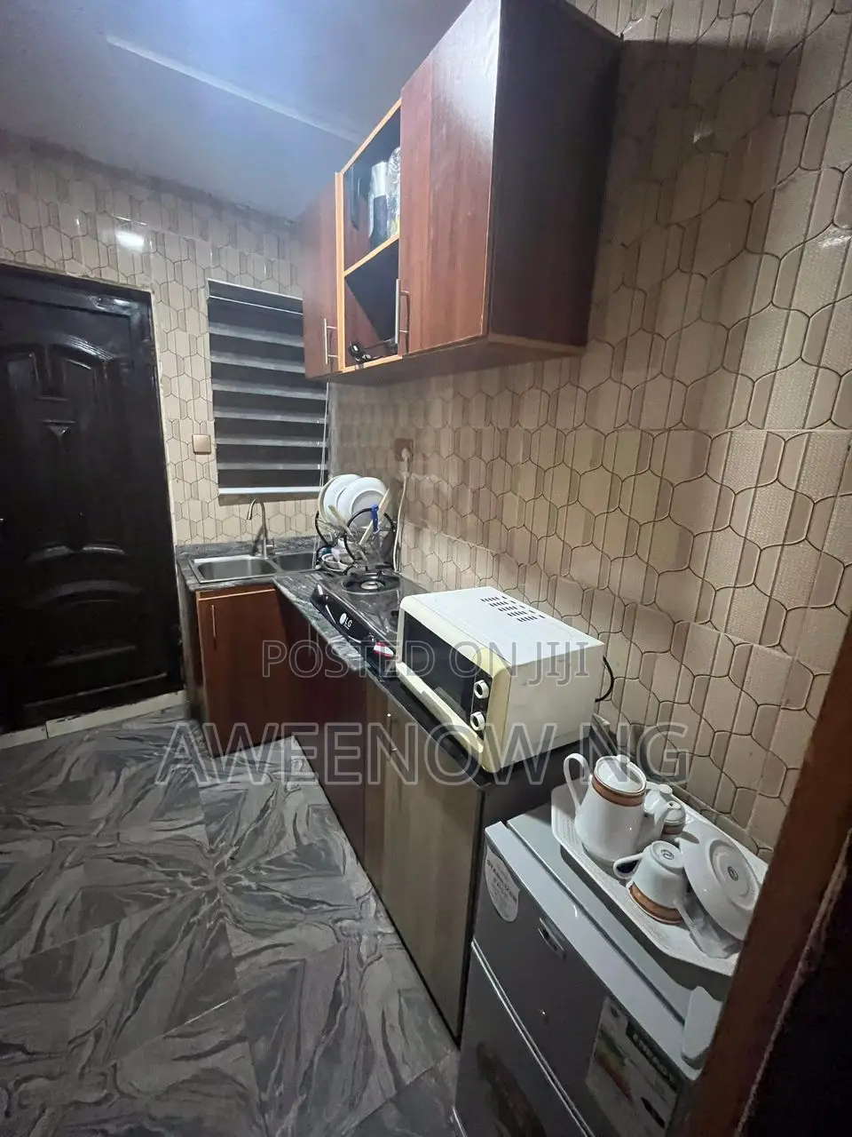 1 BDRM FLT Shan in GRA Phase 1