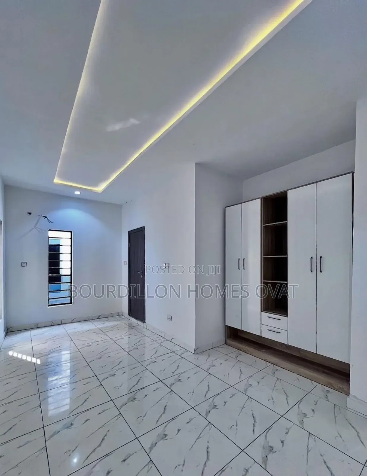 4bdrm Duplex in Ikota for sale in Ikota